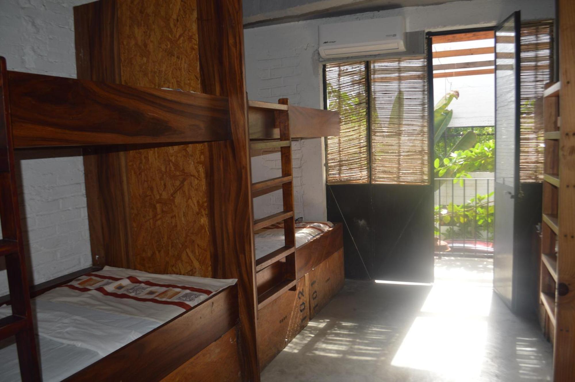 Canova Hostel & Pizza Puerto Vallarta Exterior photo